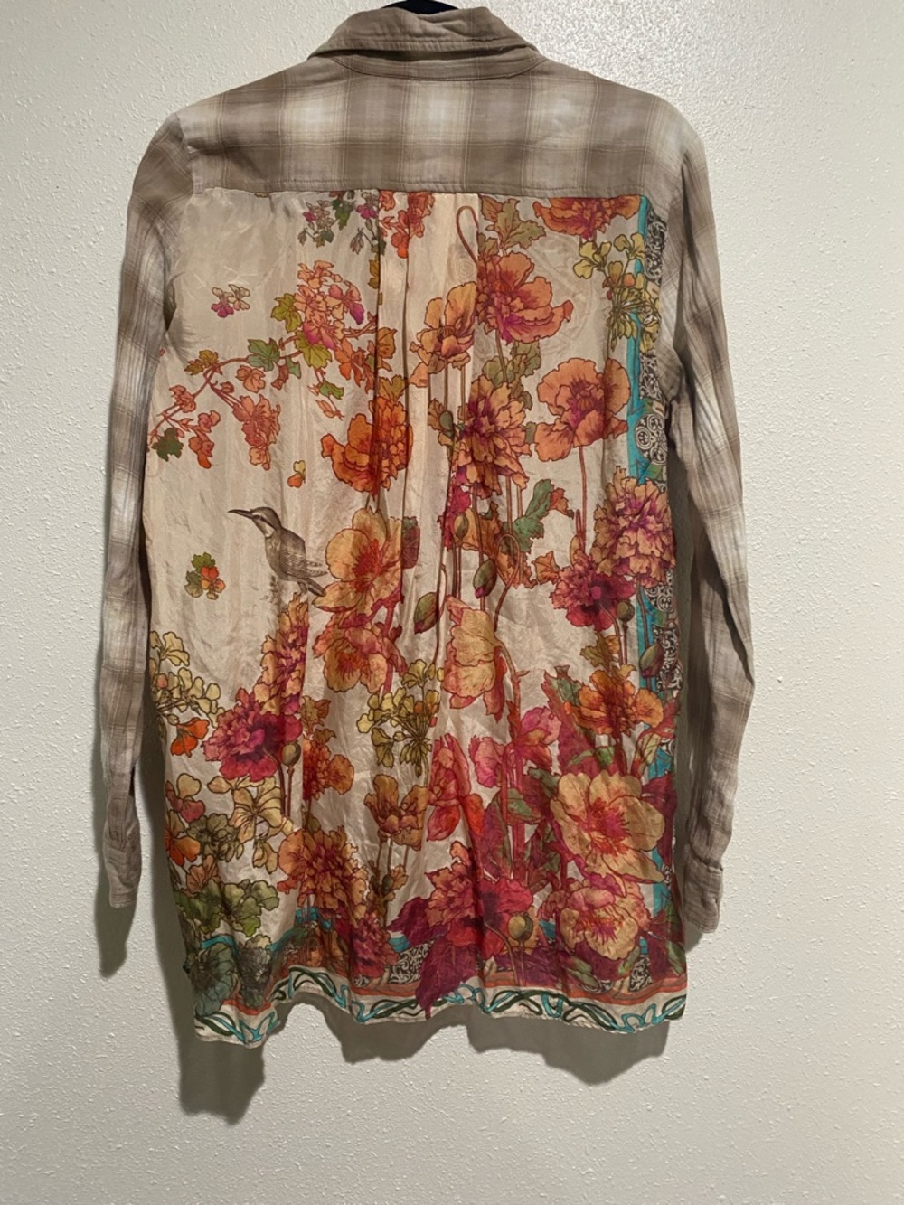 A-11 Johnny Was 3J workshop Beige Plaid Button-Down Shirt w/ Silk Floral Back